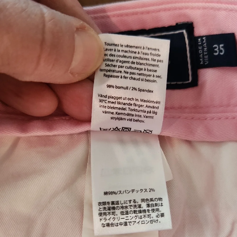 Vineyard Vines stylish flat